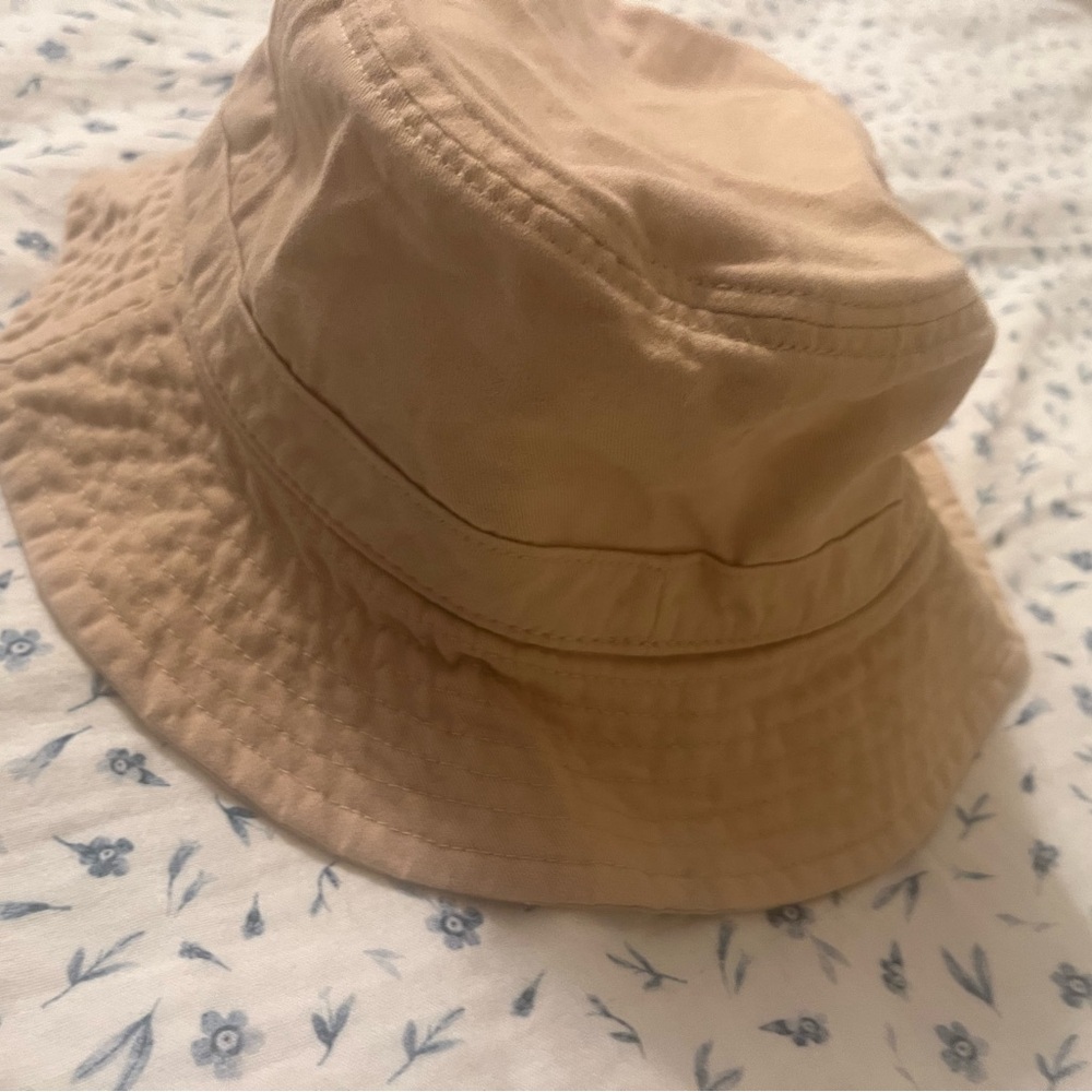 🌸2 for $20🌸 Tna bucket Hat size M/l